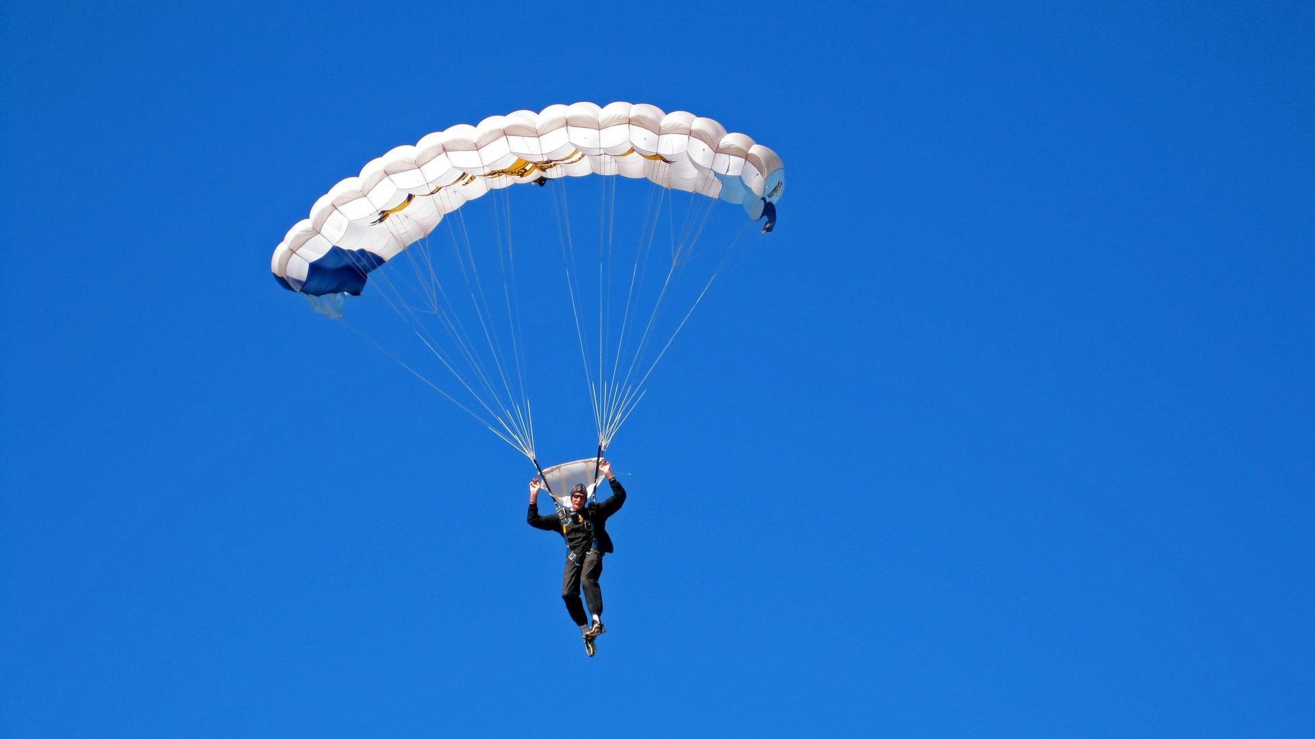 是否应为球员开设危机应对训练课程